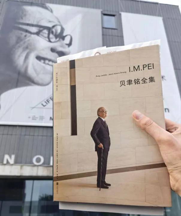 如何申请皇冠信用網
_口碑爆棚!观众打飞的乘高铁涌向上海如何申请皇冠信用網
,从早到晚排长队!沪上新顶流创纪录