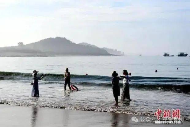 皇冠信用網出租
_鼓励实行2.5天休假皇冠信用網出租
!10余省份明确