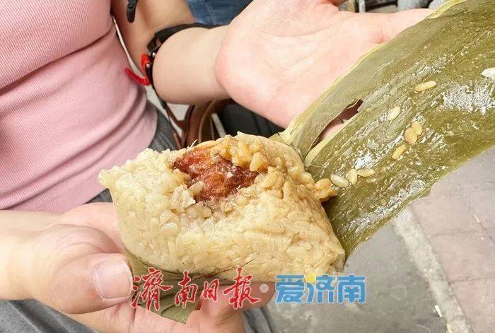 如何申请皇冠信用網
_顾客不惜排队三小时如何申请皇冠信用網
,济南这个小摊你知道吗?