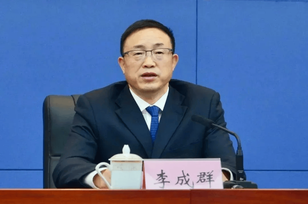 如何申请皇冠信用網
_县长溺子爱妻、放弃原则如何申请皇冠信用網
,全家腐败,全县200余名“一把手”及其家属、4800余名“关键岗位”干部接受教育