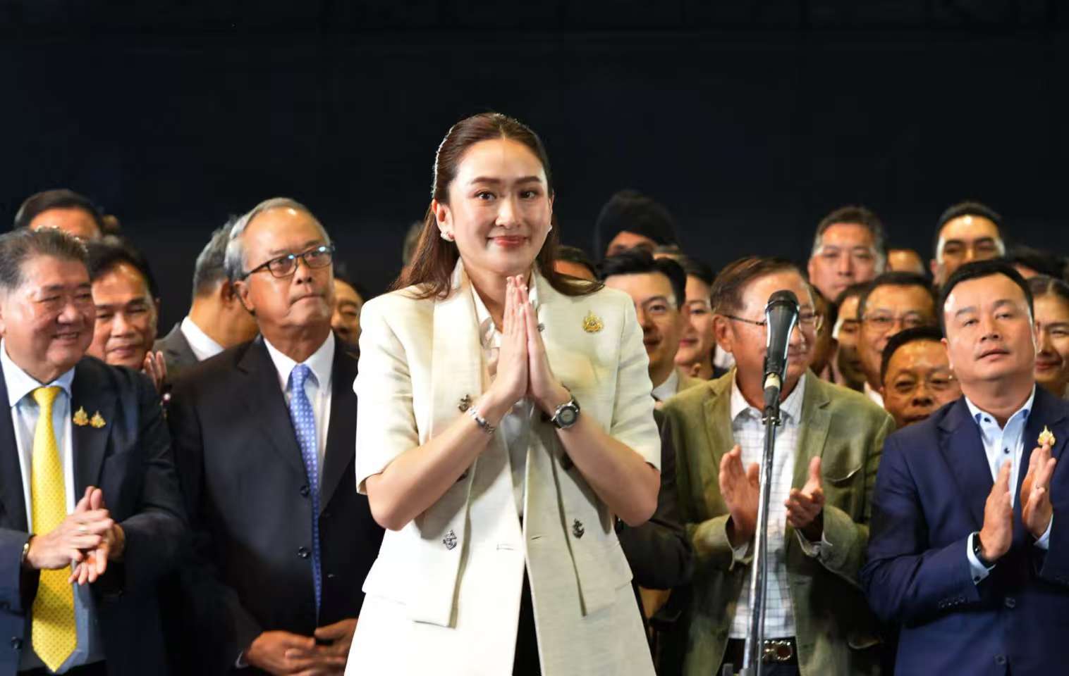 皇冠信用網APP下载_泰国政坛大地震!泰国总理刚退位皇冠信用網APP下载,洪森计谋成功了,中方火速表态