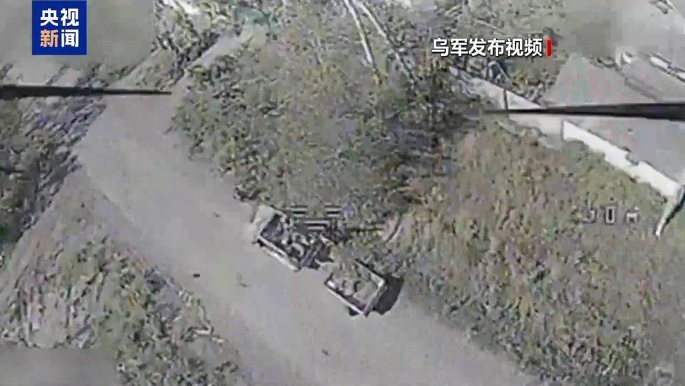 hga025怎么注册
_空袭再现!乌军156旅营区30次剧烈爆炸hga025怎么注册
,无人机与导弹齐飞,1个旅被一举重创!