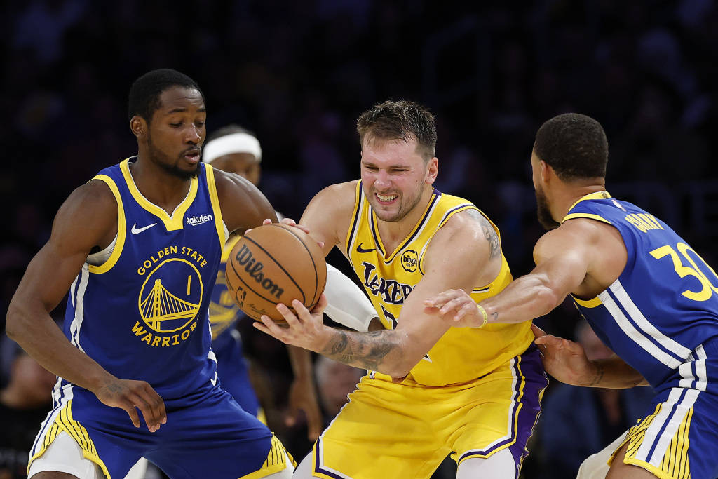 皇冠信用网占成代理_NBA各队为何要对勇士心存忌惮皇冠信用网占成代理?首秀开门红就是答案