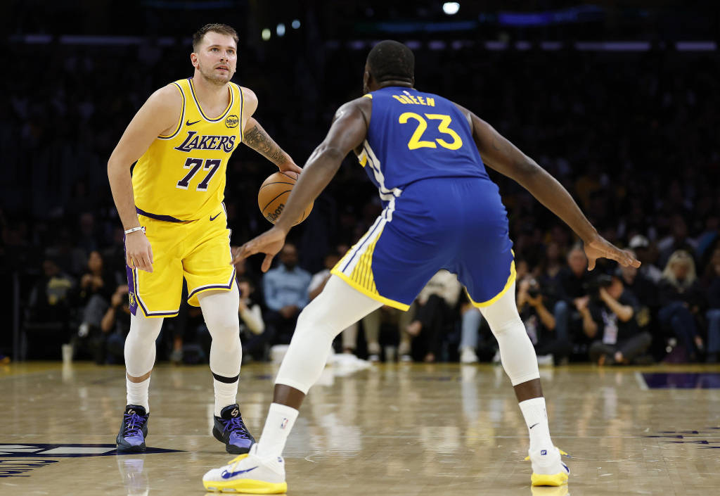 皇冠信用网占成代理_NBA各队为何要对勇士心存忌惮皇冠信用网占成代理?首秀开门红就是答案